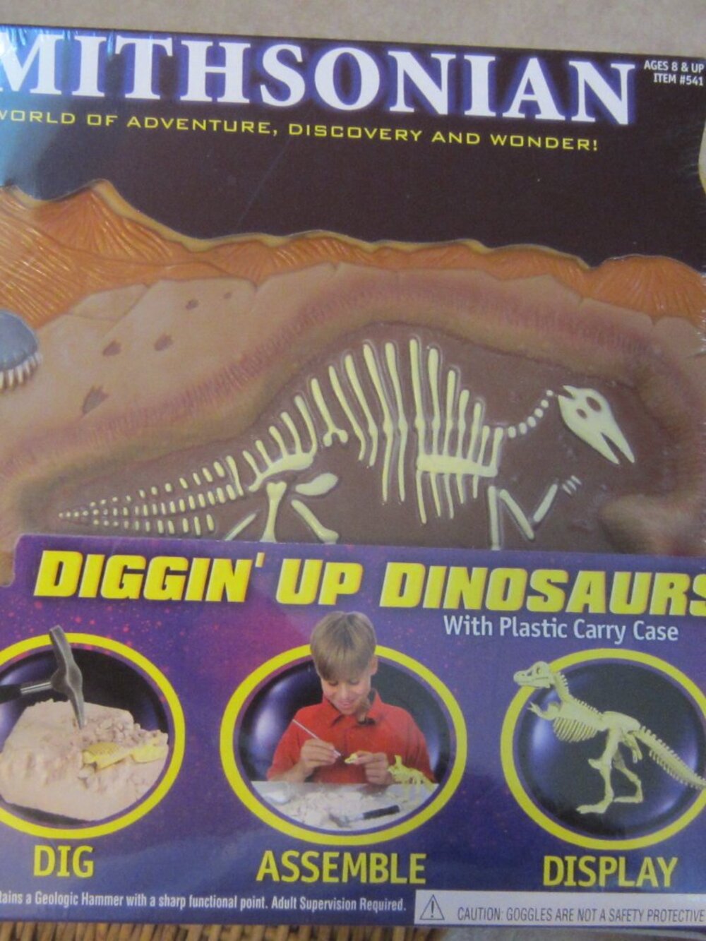 NIB/Smithsonian Diggin' Up Dinosaurs T-Rex Kit~ Age 8+